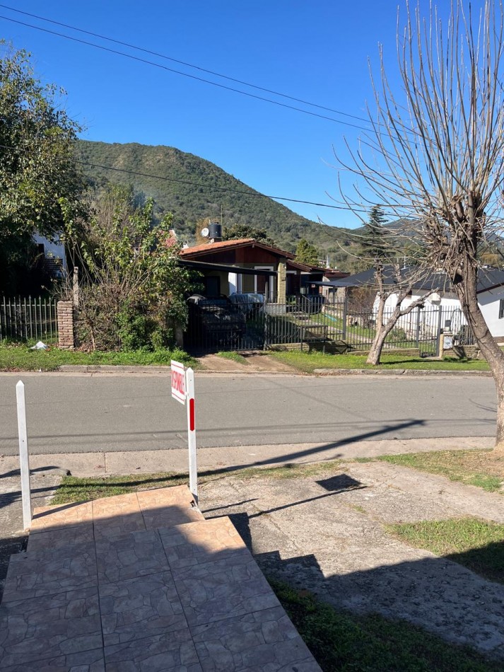 casa mas dos departamentos con vista a las sierras 