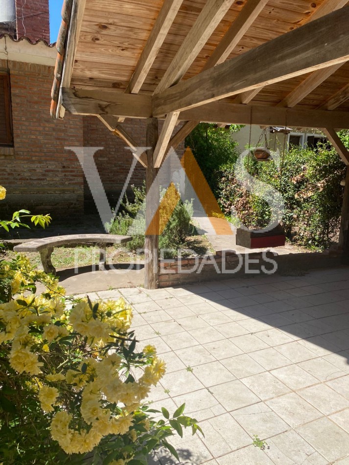 CASA EN B" GOMEZ 