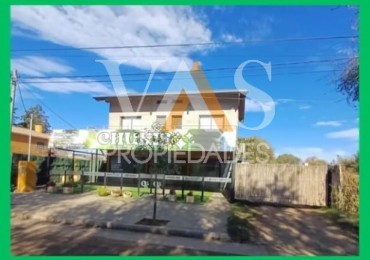 2 DEPARTAMENTOS / 3 LOCALES 